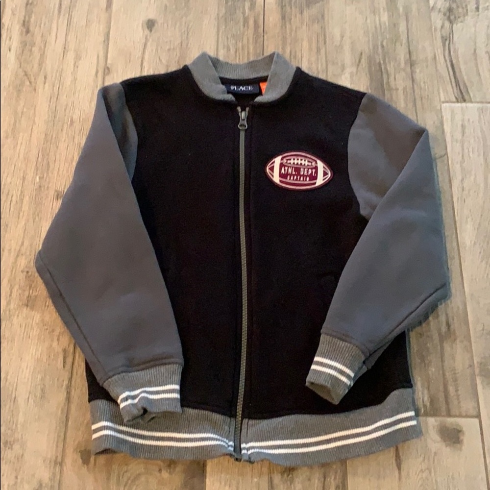 EUC The Children’s Place zip up sweatshirt, sz 7/8